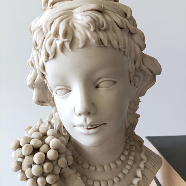 Woman Bust - פסל אשה על בסיס עץ, וינטג' איטלקי