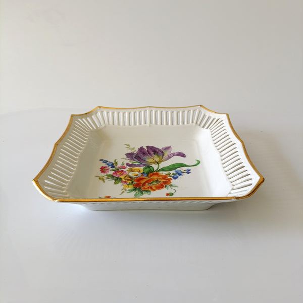 קערה ריבועית עם שוליים מחוררים, וינטג' גרמני