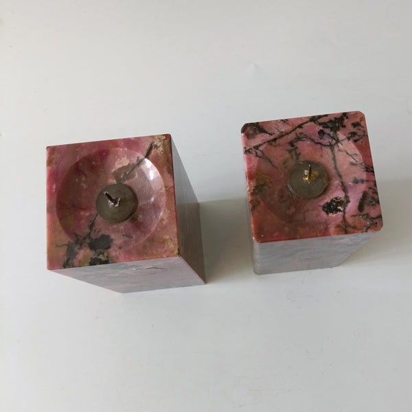 זוג פמוטים משיש - Rosa Levanto Marble