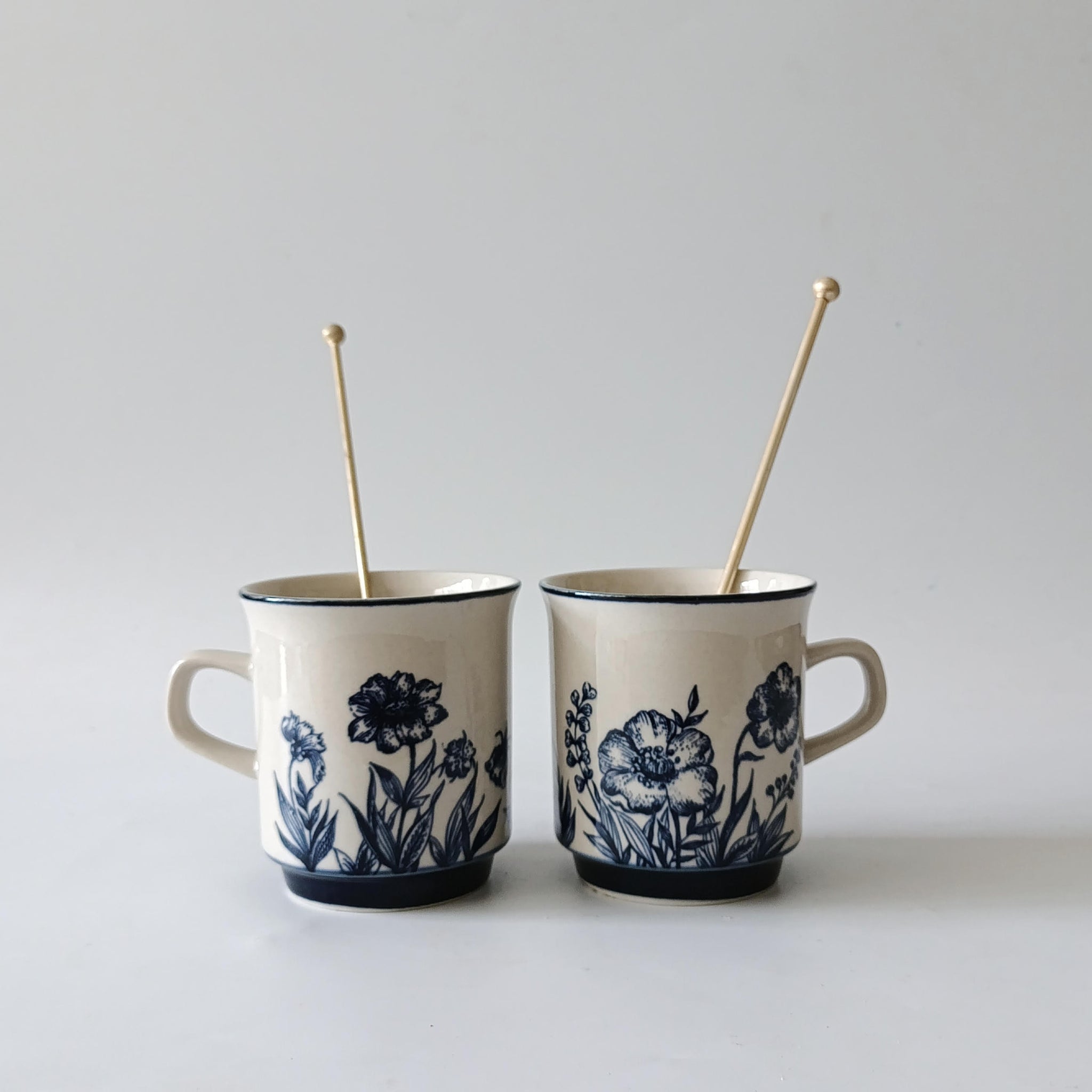 זוג ספלי מאג , וינטג' יפני