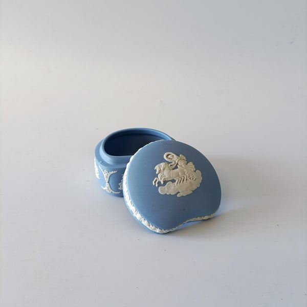 קופסא קטנה לתכשיטים, Jasper Ware, Wedgwood, אנגליה
