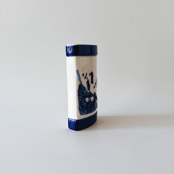 אגרטל קיר, Cache Pot, בעיטור ברווז בהבלטה