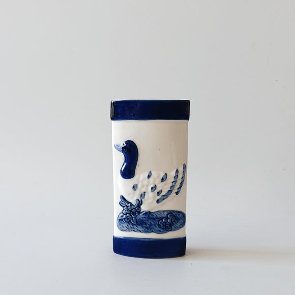 אגרטל קיר, Cache Pot, בעיטור ברווז בהבלטה