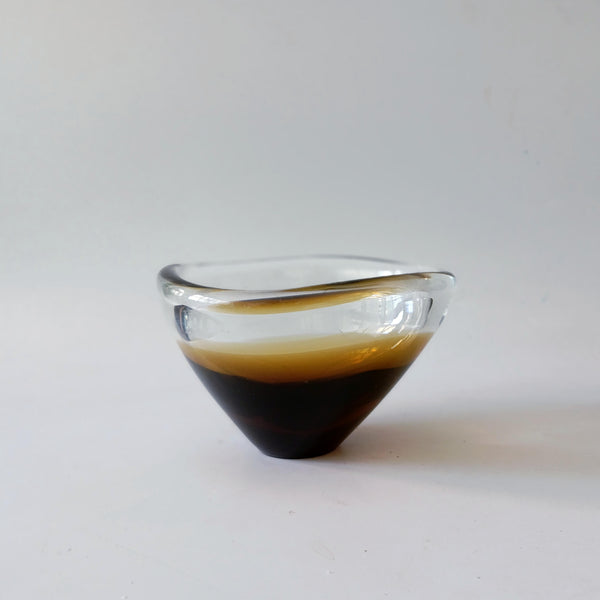 Sommerso glass bowl - קערת זכוכית בטכניקת סומרסו, וינטג' סקנדינבי, שנות החמישים