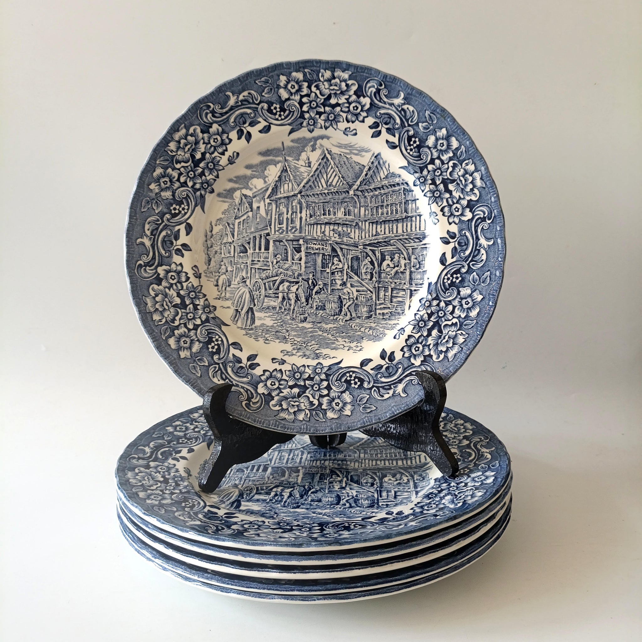 צלחות למנה עיקרית, וינטג' אנגלי, Royal Tudor Ware, 17th century england, מצב חדש