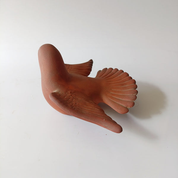 פיגורת יונה מטרה קוטה