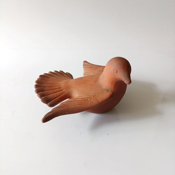 פיגורת יונה מטרה קוטה