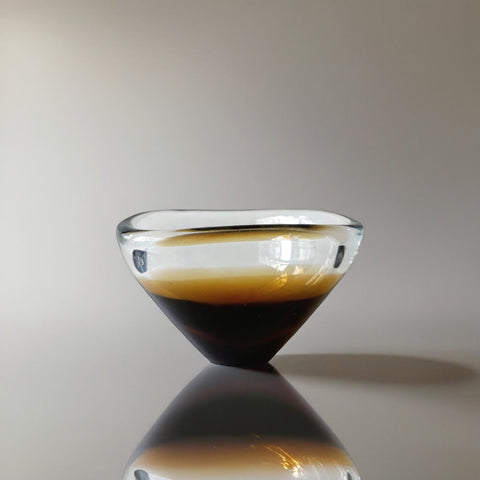 Sommerso glass bowl - קערת זכוכית בטכניקת סומרסו, וינטג' סקנדינבי, שנות החמישים