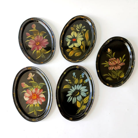 מגשון פח, ציור יד, ניתן גם לתליה, וינטג' רוסי